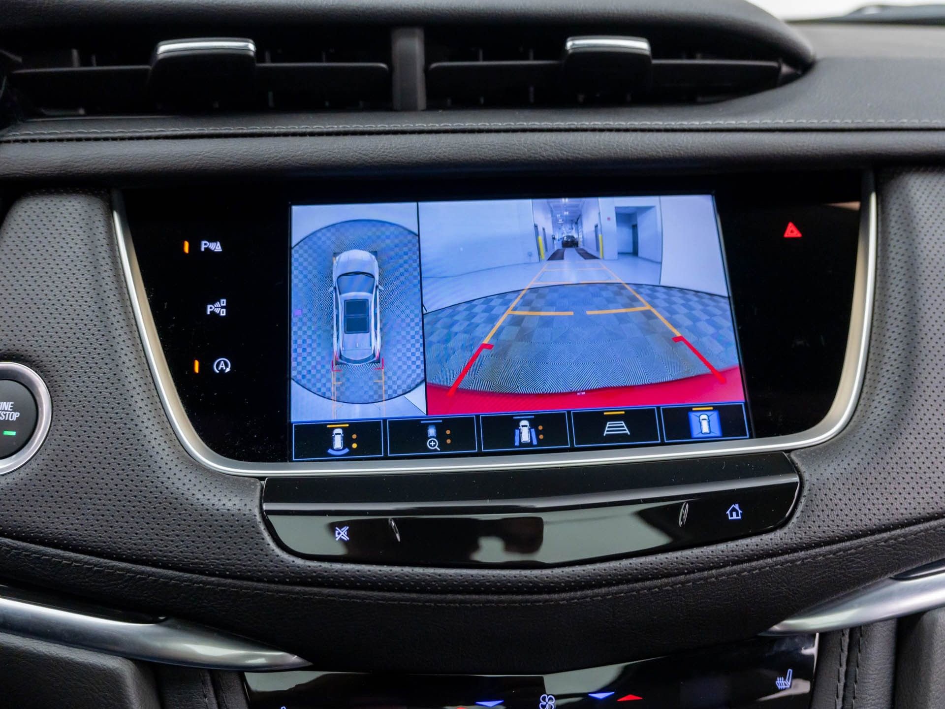 Certified 2025 Cadillac XT5 Premium Luxury w/ Technology Package AWD/4WD image 28