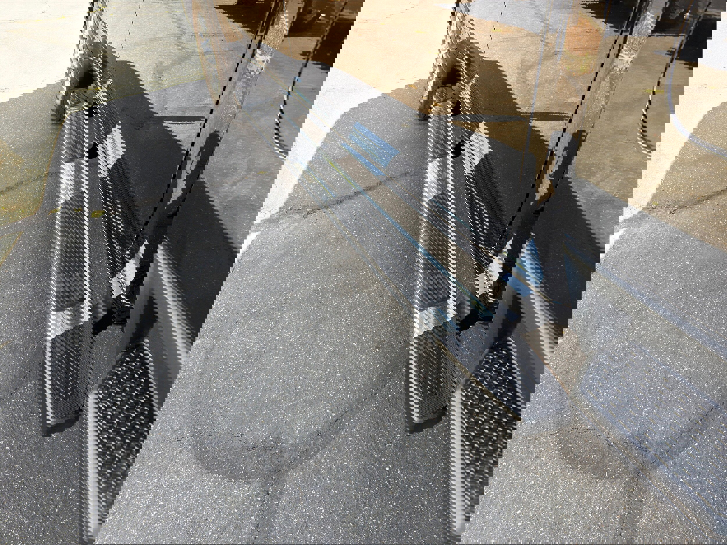 Used 2025 Chevrolet Silverado 2500 LT w/ Convenience Package image 45