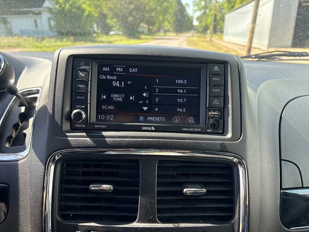 Used 2020 Dodge Grand Caravan SXT FWD image 18