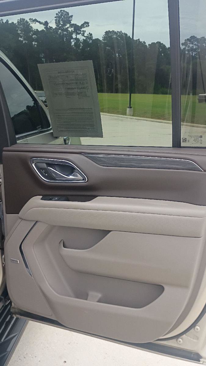Used 2023 GMC Yukon XL SLT w/ LPO, Floor Liner Package RWD image 19