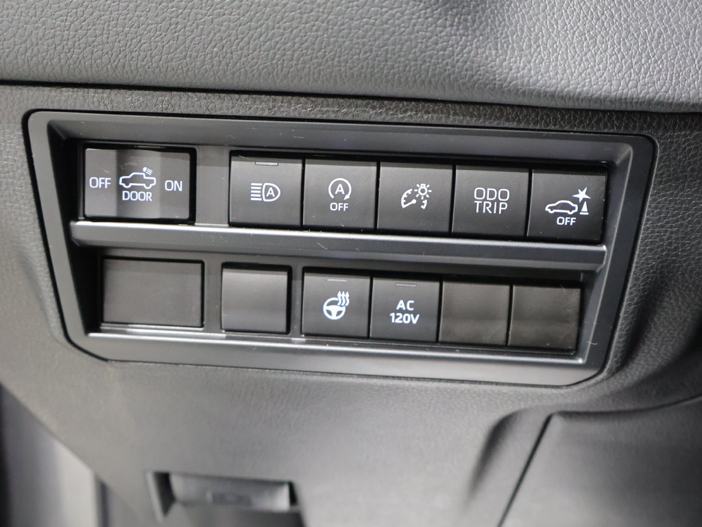 Used 2023 Toyota Tundra Limited AWD/4WD image 34