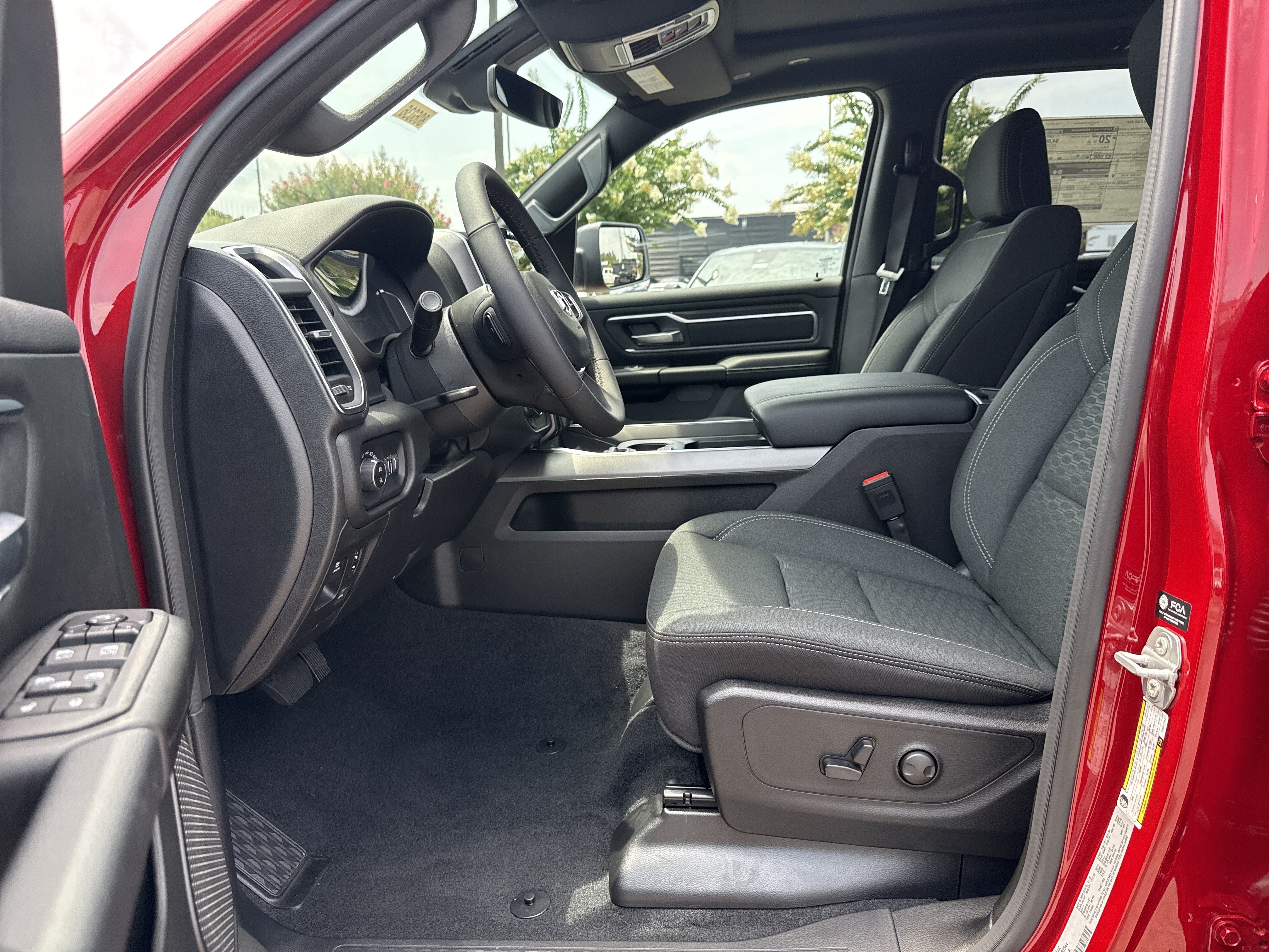 New 2026 RAM 1500 Big Horn AWD/4WD image 9