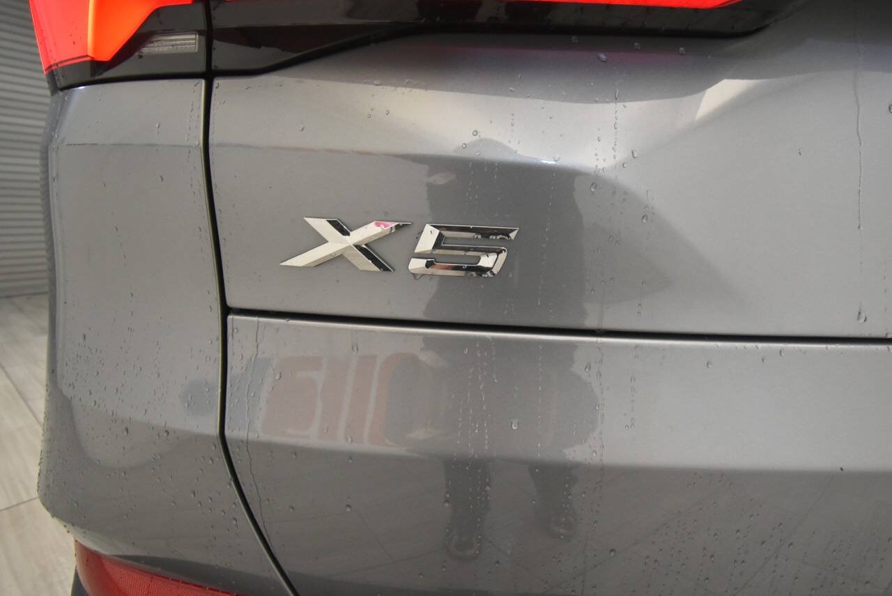 Used 2024 BMW X5 xDrive40i w/ Premium Package AWD/4WD image 40