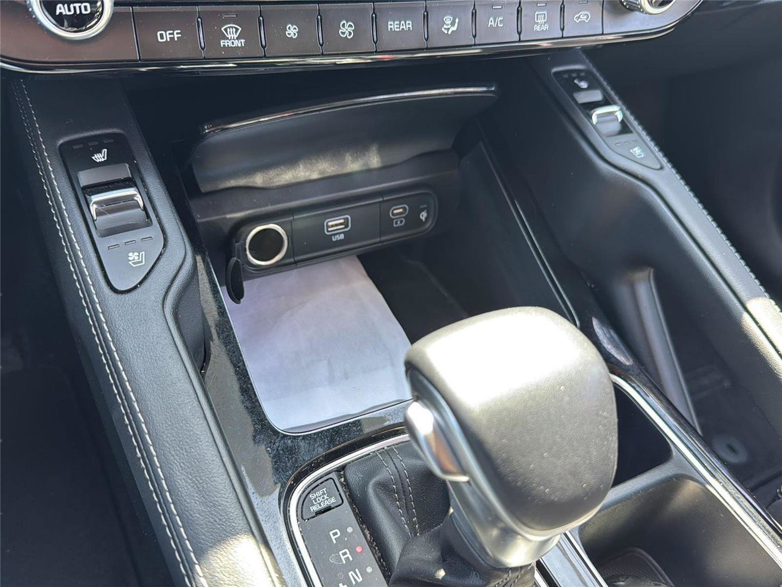 Used 2023 Kia Telluride EX w/ EX Captain's Chair Package AWD/4WD image 20