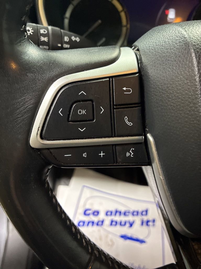 Used 2022 Toyota Highlander XSE AWD/4WD image 15