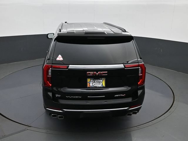 New 2026 GMC Yukon XL AT4 w/ AT4 Premium Plus Package AWD/4WD image 19
