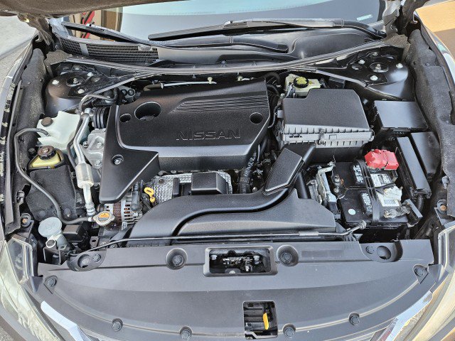 Used 2017 Nissan Altima 2.5 SL w/ Moonroof Package image 30
