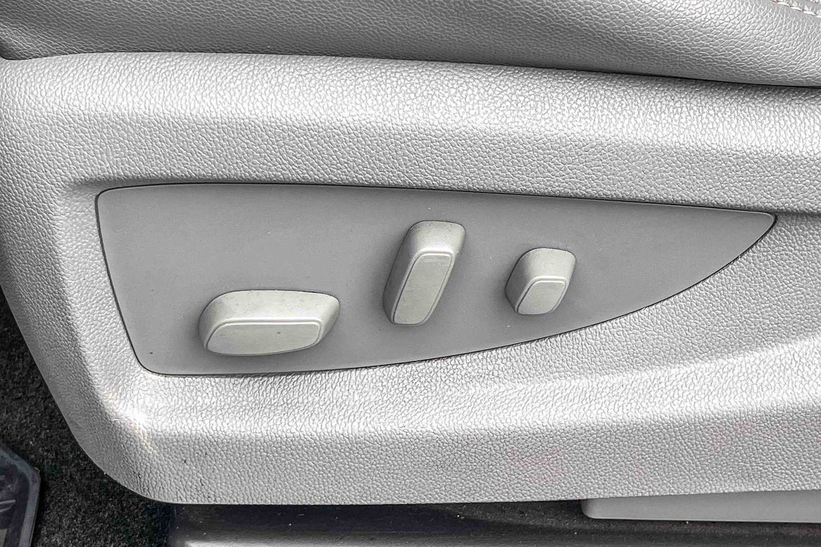 Used 2017 Chevrolet Tahoe LT w/ Luxury Package image 20