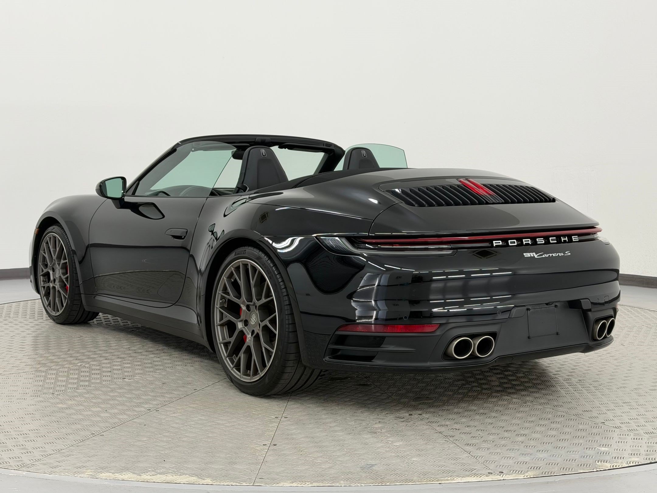 Certified 2023 Porsche 911 Carrera S RWD image 3