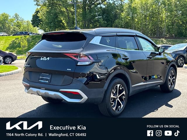 Certified 2025 Kia Sportage EX AWD/4WD image 4