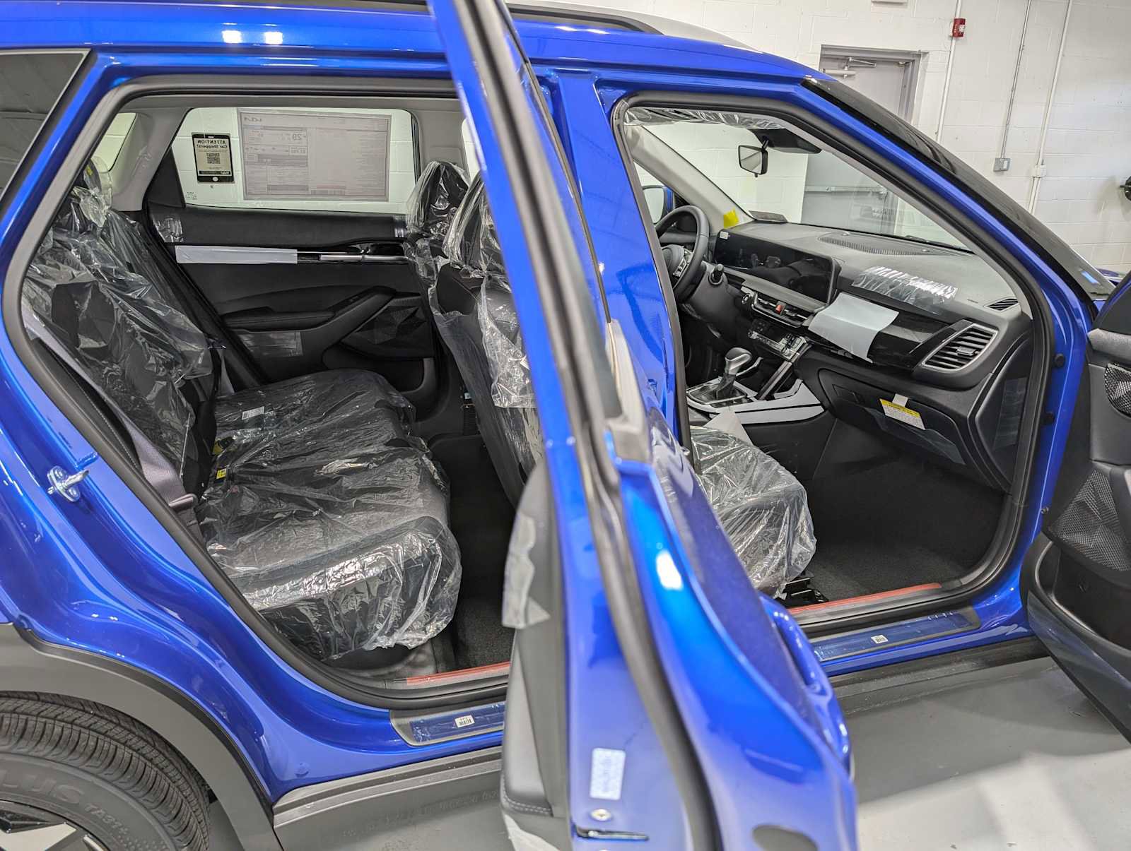 New 2026 Kia Seltos S image 7