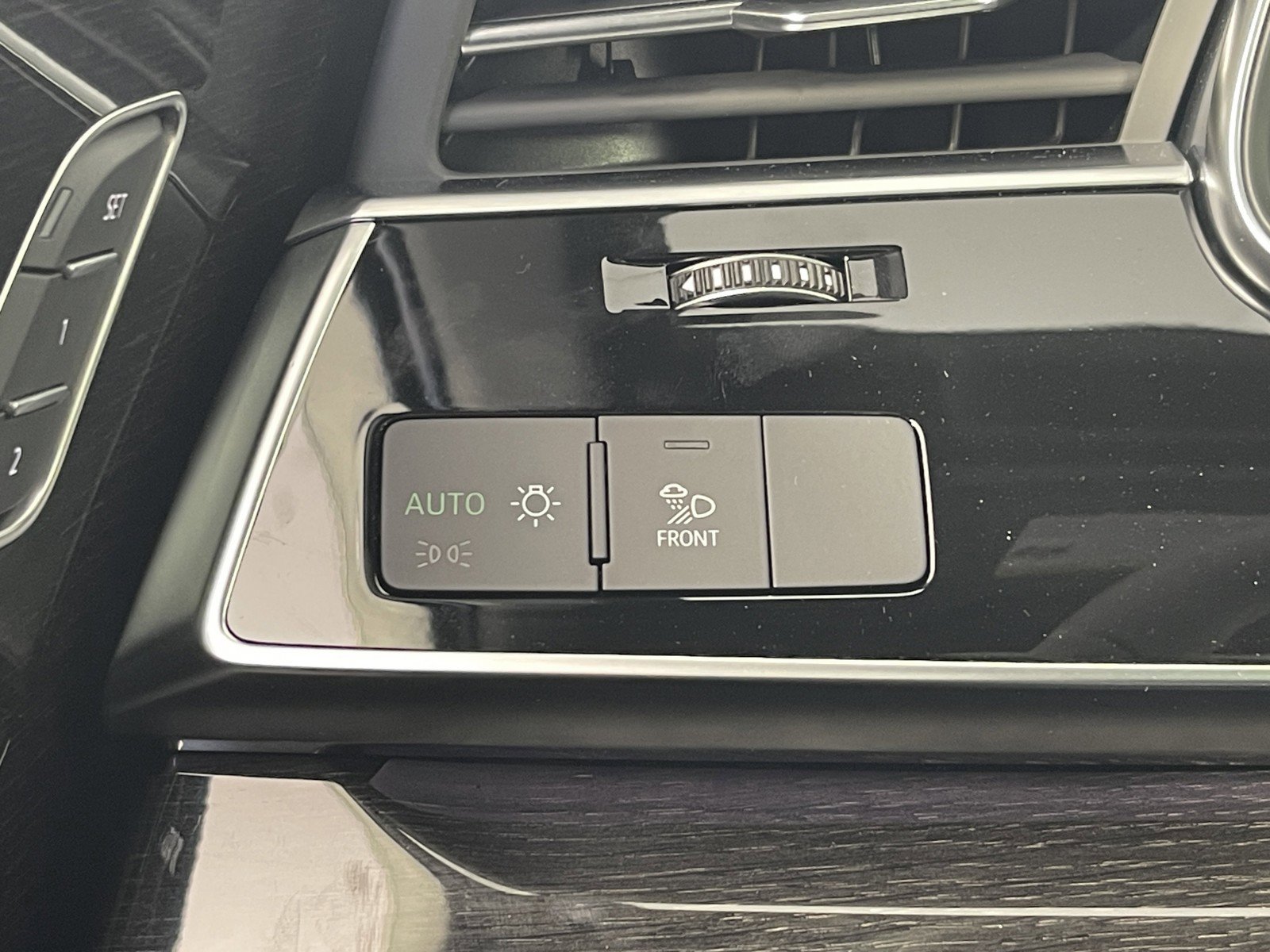 New 2025 Audi Q7 Premium image 24