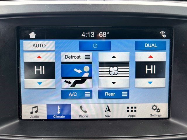 Used 2018 Ford Explorer XLT w/ Equipment Group 201A FWD image 25