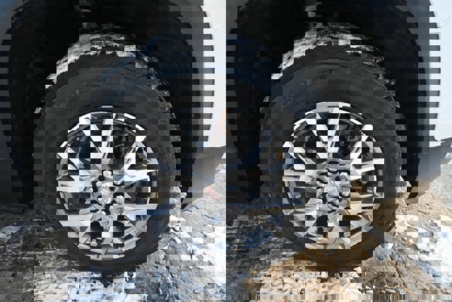 Used 2021 GMC Acadia SLT w/ Technology Package image 10