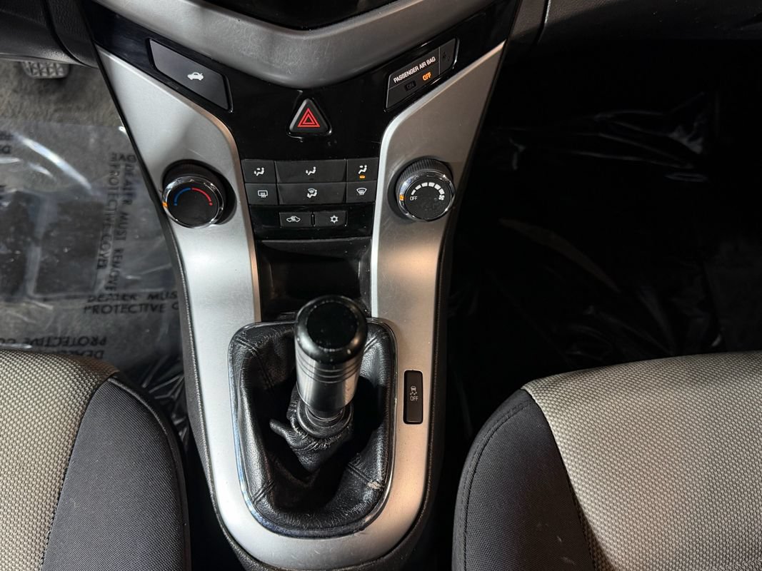 Used 2016 Chevrolet Cruze L FWD image 14