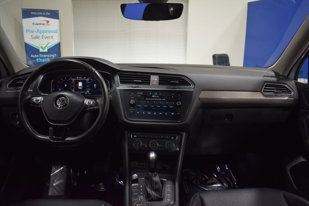 Used 2021 Volkswagen Tiguan SEL w/ 3rd Row Seat Package image 11
