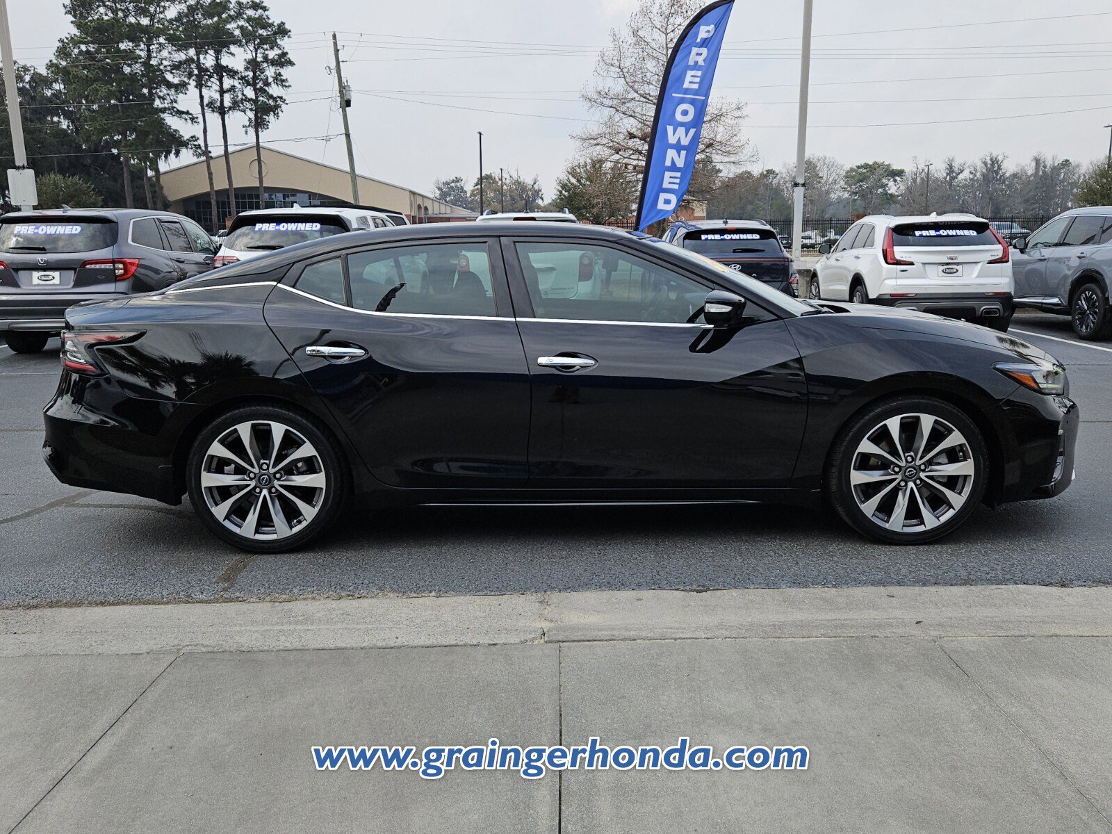 Used 2023 Nissan Maxima Platinum w/ Sport Mat Group image 6