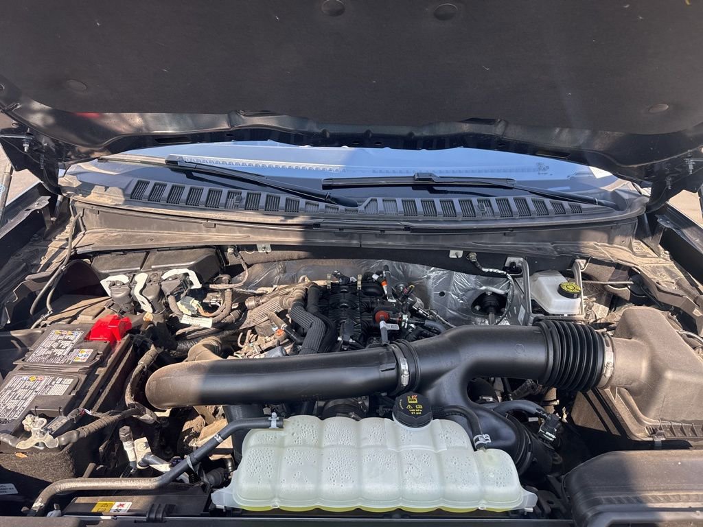 Used 2025 Ford Expedition Platinum w/ Stealth Performance Package image 32