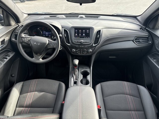 Used 2022 Chevrolet Equinox RS w/ LPO, Floor Liner Package image 3