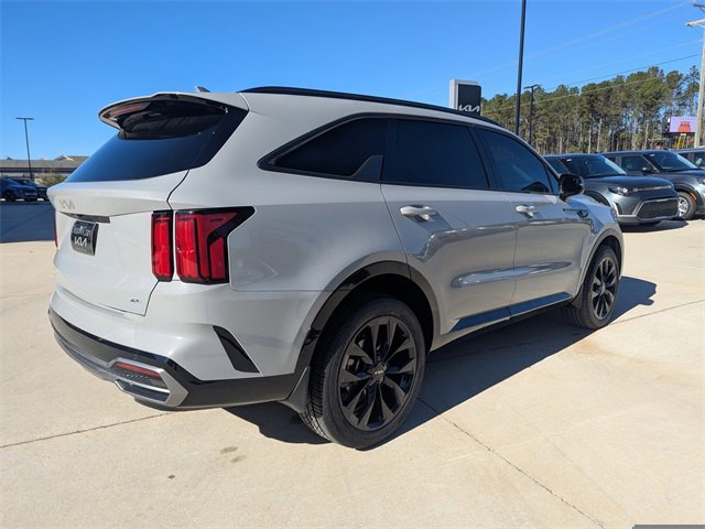 Used 2023 Kia Sorento SX image 3