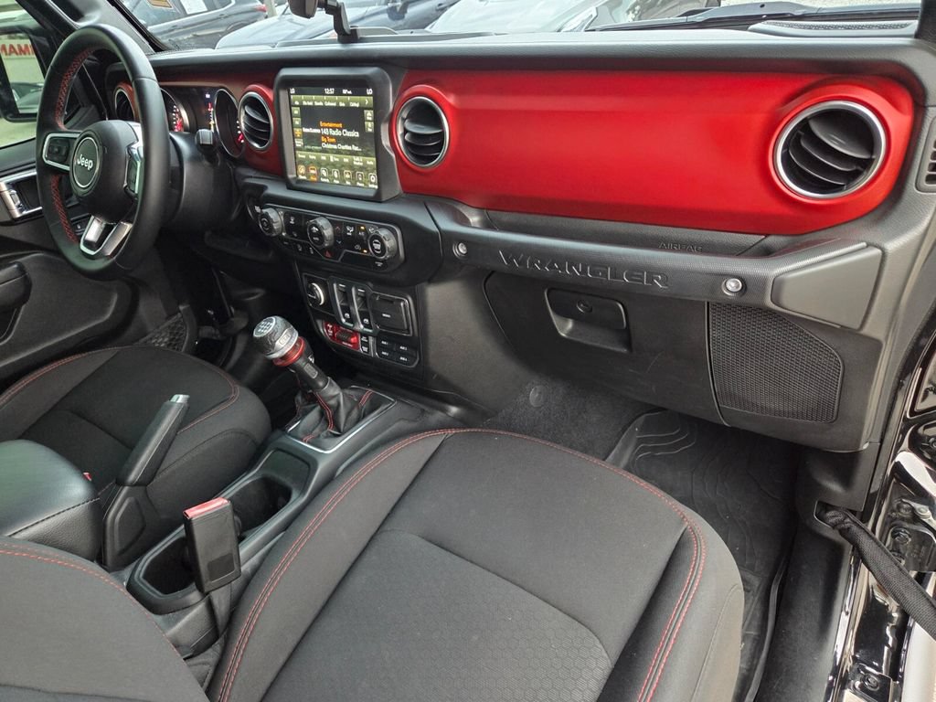 Used 2022 Jeep Wrangler Rubicon AWD/4WD image 16
