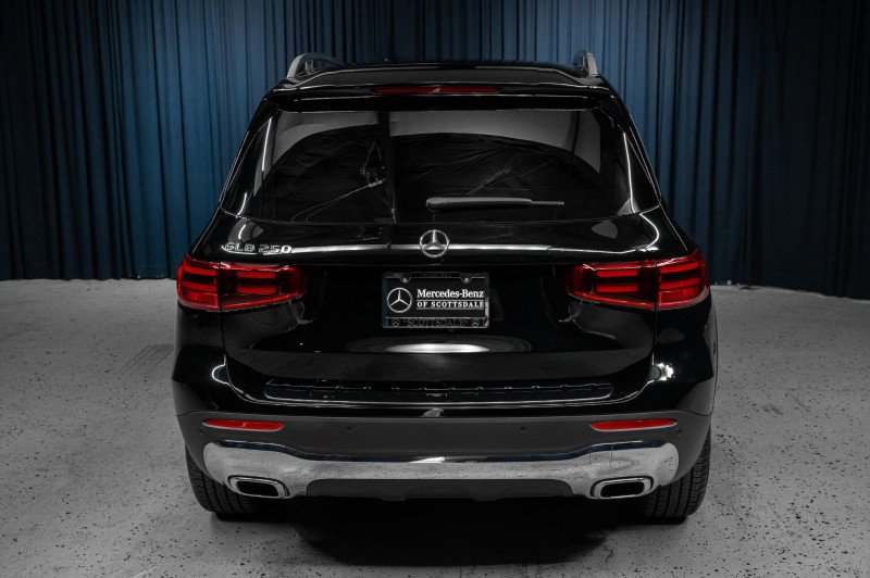 New 2025 Mercedes-Benz GLB 250 image 8