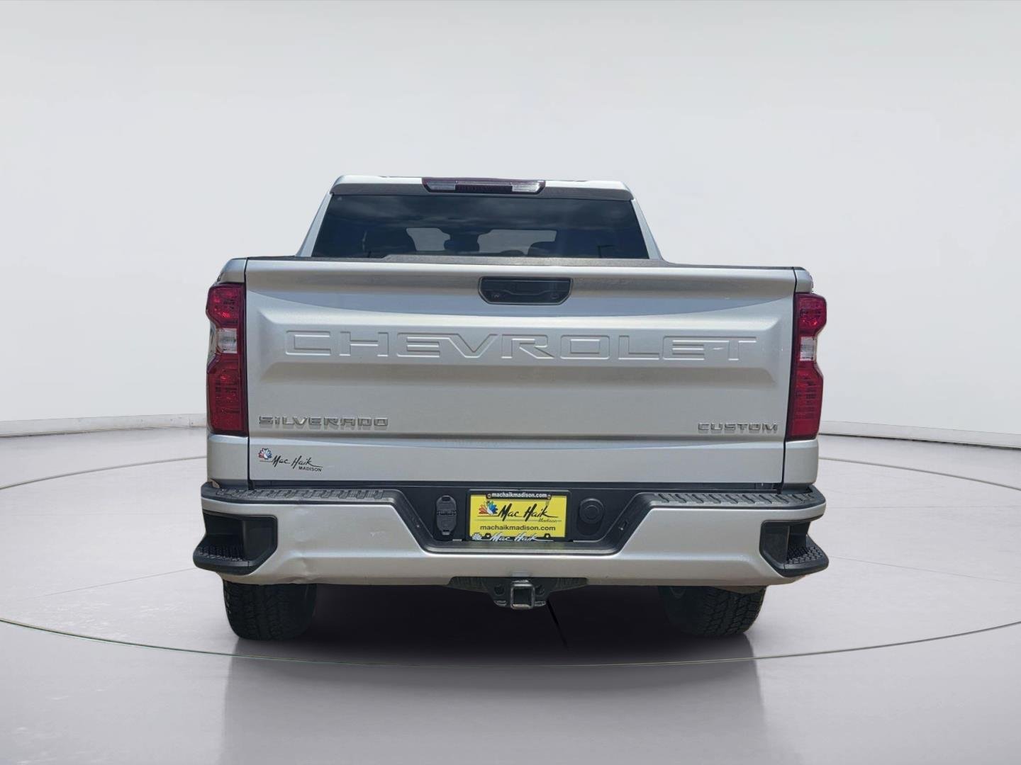 Used 2022 Chevrolet Silverado 1500 Custom AWD/4WD image 6
