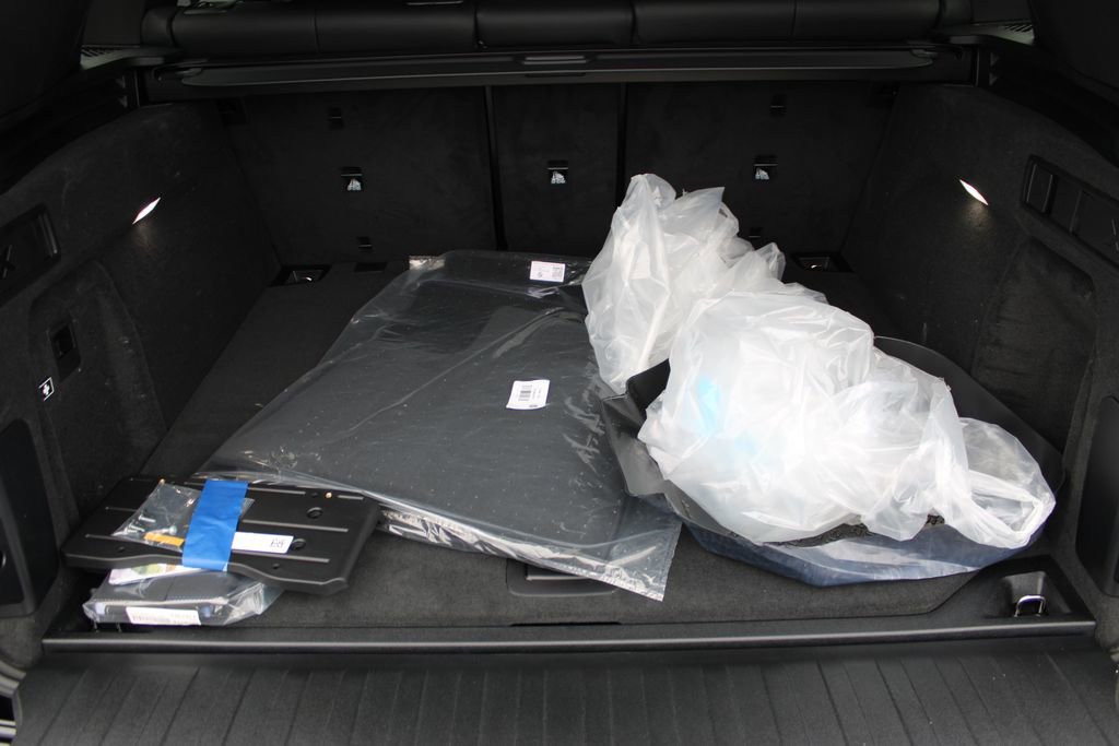 New 2026 BMW X5 xDrive40i w/ Executive Package image 25