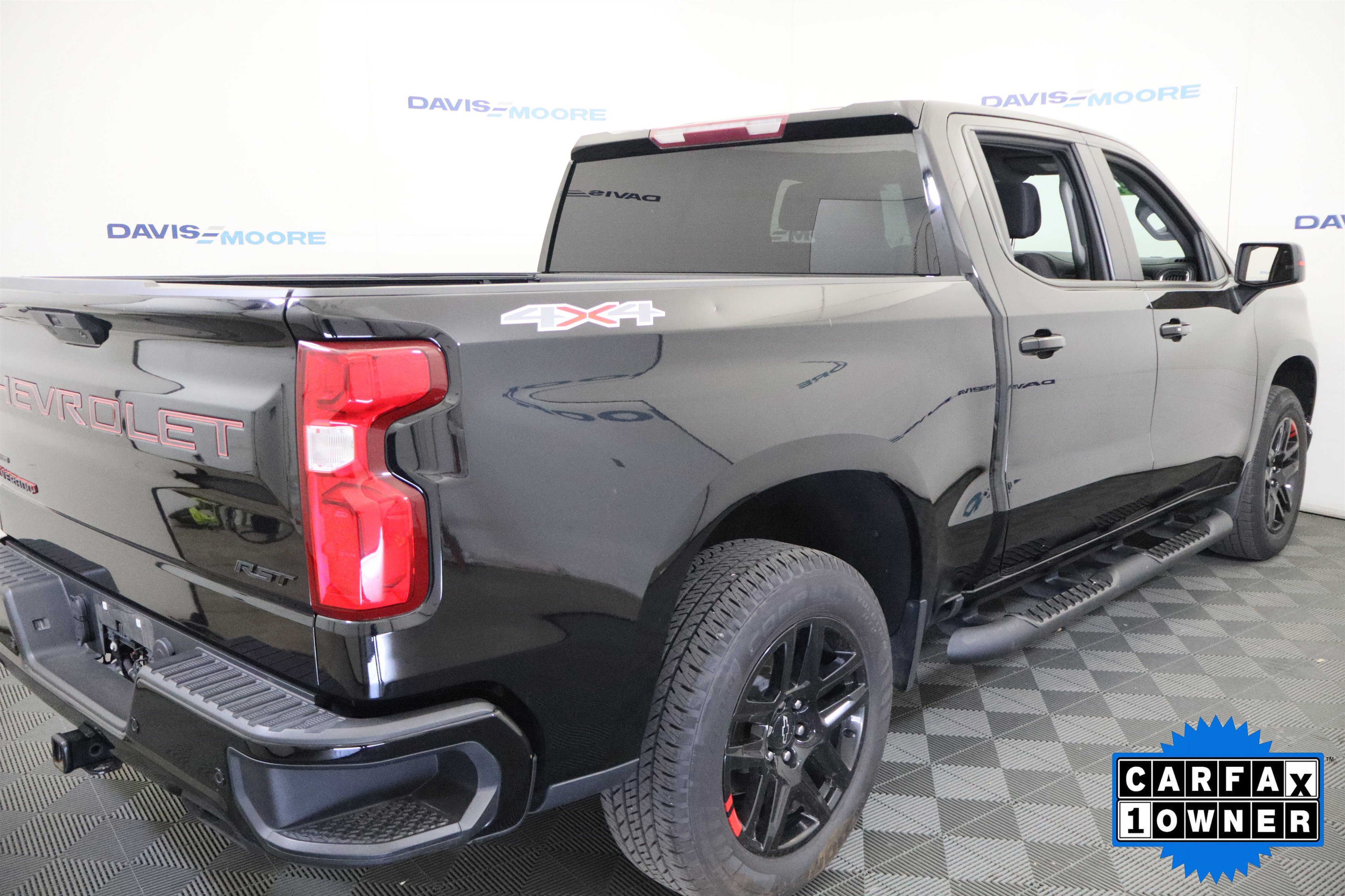 Used 2022 Chevrolet Silverado 1500 RST w/ Redline Edition image 6