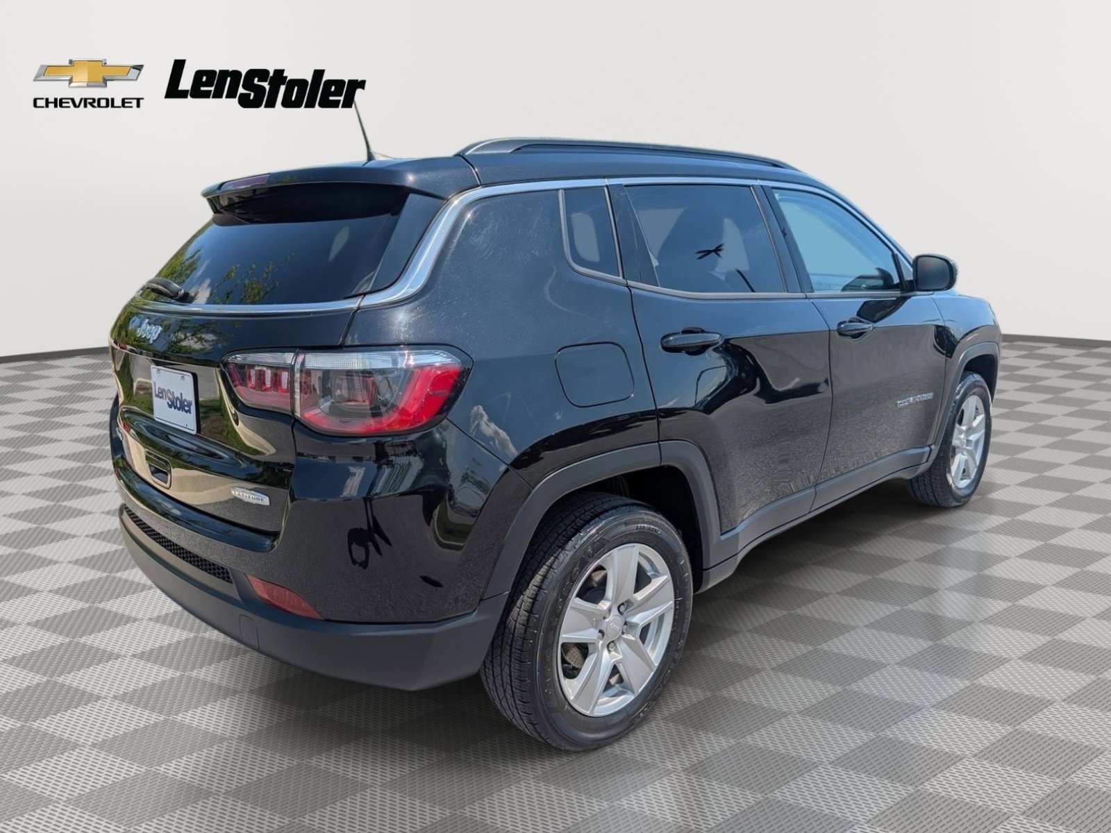 Used 2022 Jeep Compass Latitude AWD/4WD image 5