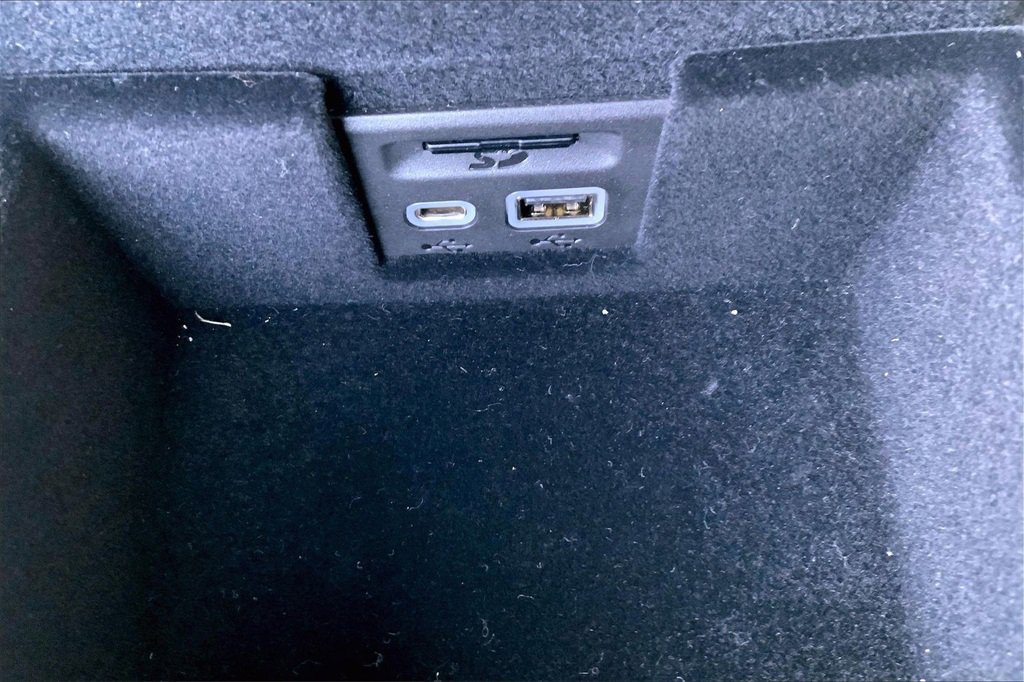 Used 2025 Cadillac XT5 Sportv image 35