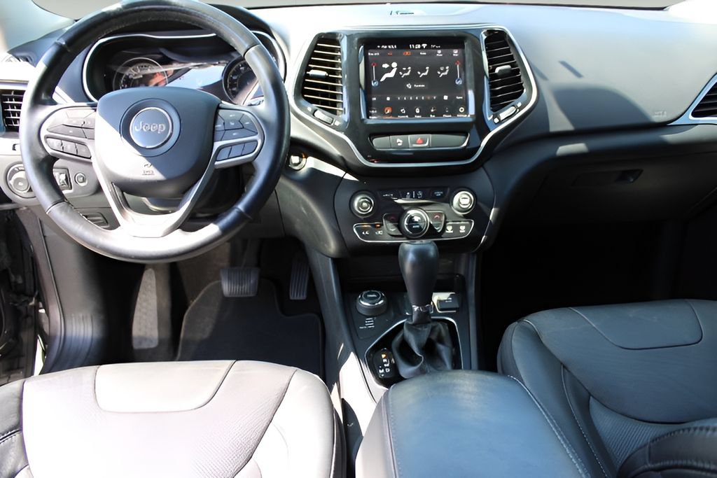 Used 2020 Jeep Cherokee Limited AWD/4WD image 10