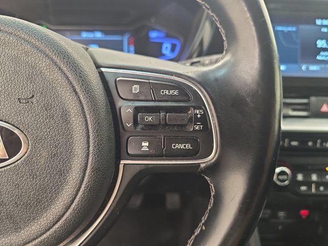 Used 2020 Kia Niro EX Premium FWD image 32