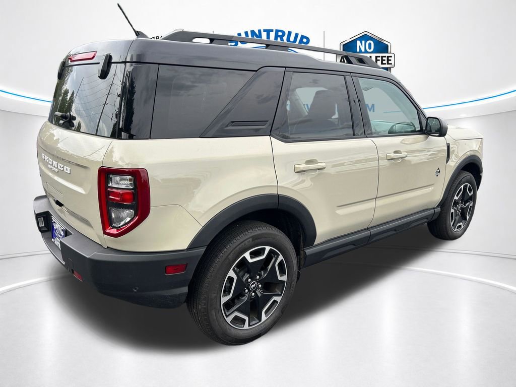 Used 2024 Ford Bronco Sport Outer Banks w/ Tech Package AWD/4WD image 6