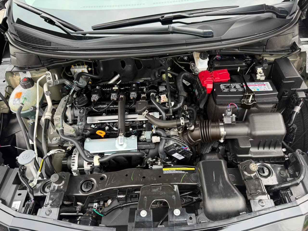 Used 2025 Nissan Versa SV w/ Trunk Package FWD image 21