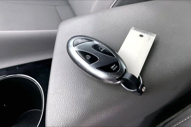 Certified 2025 Hyundai Elantra SEL image 11