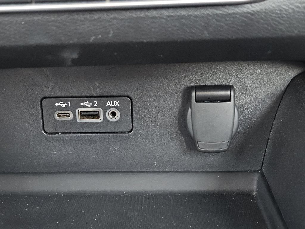 Used 2025 Nissan Altima 2.5 SV FWD image 26