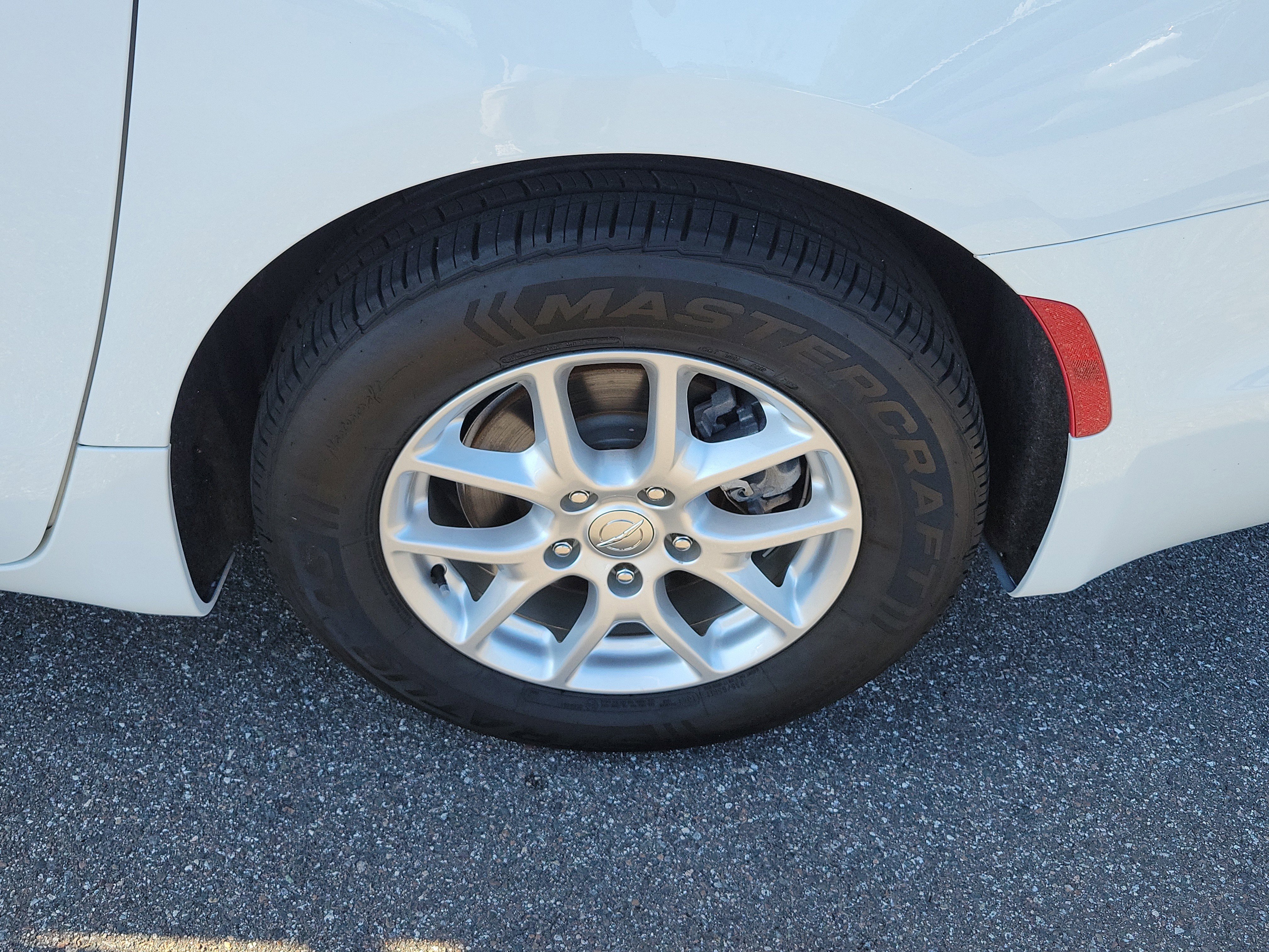 Used 2020 Chrysler Pacifica Touring w/ Cold Weather Group FWD image 39