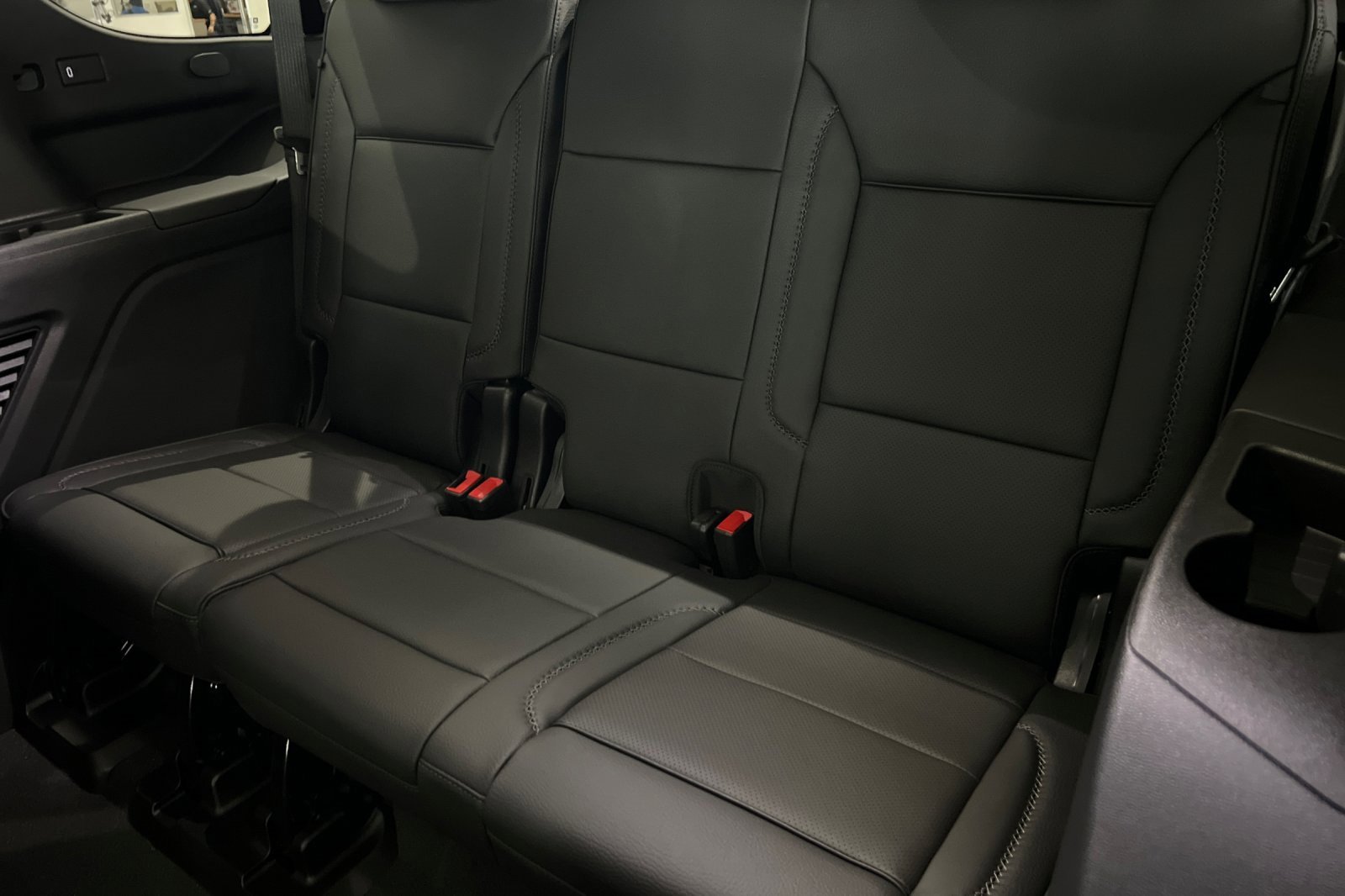 New 2026 GMC Yukon Denali w/ Sun & Power Step Package image 14