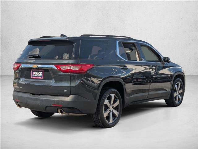 Used 2021 Chevrolet Traverse LT w/ LT Premium Package AWD/4WD image 5