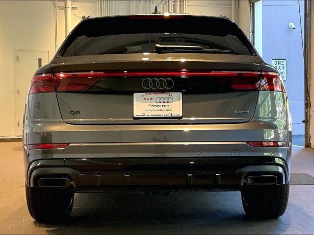 New 2027 Audi Q8 Premium Plus AWD/4WD image 3