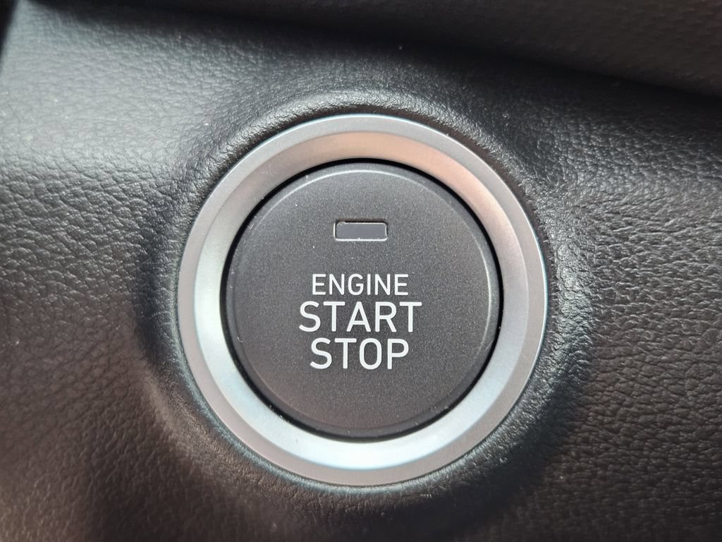 Used 2023 Hyundai Kona SEL FWD image 18