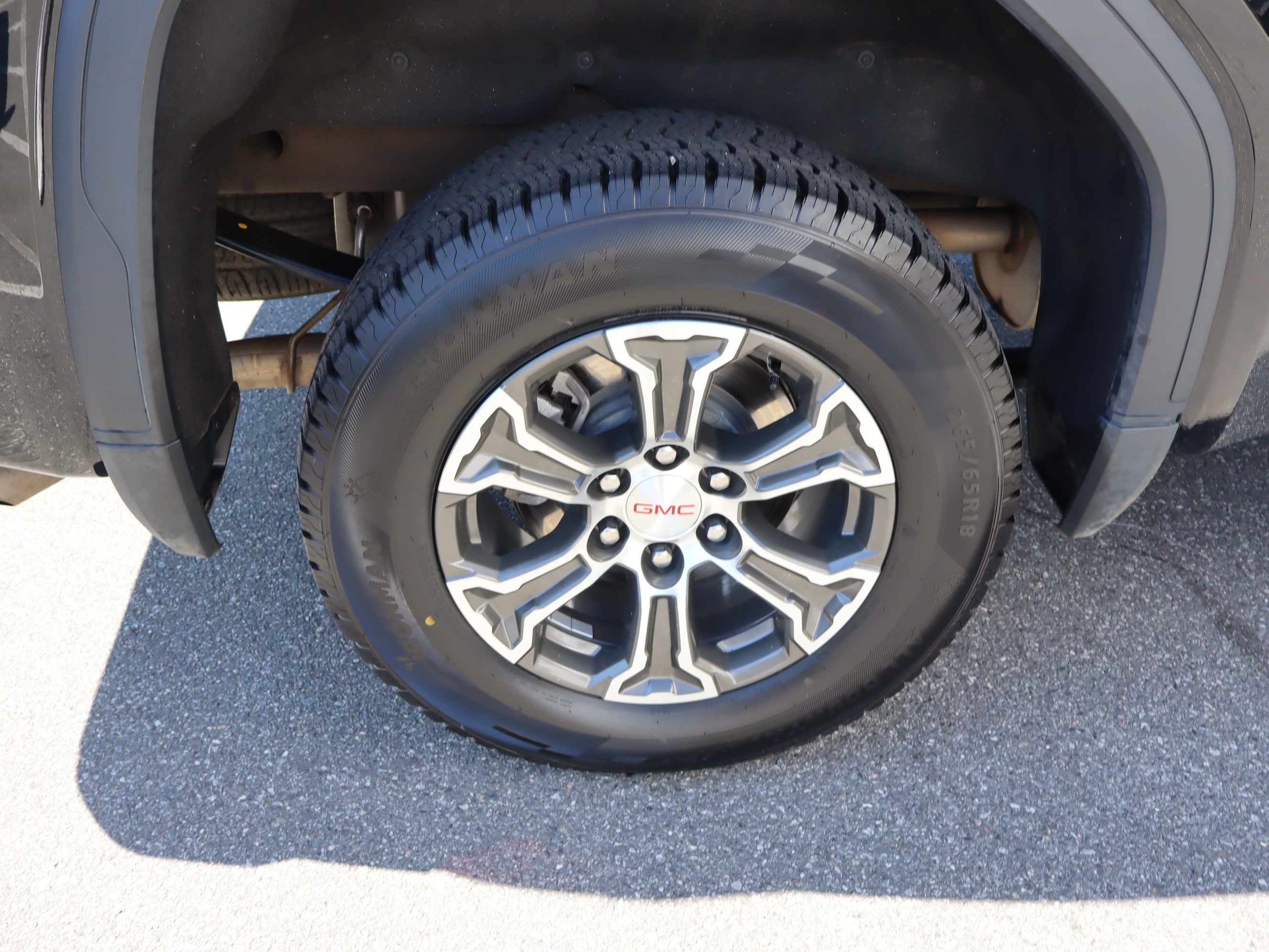 Used 2025 GMC Sierra 1500 SLT AWD/4WD image 36