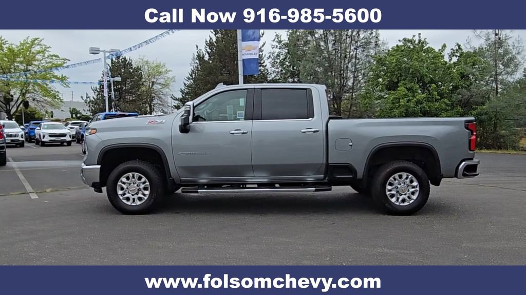 Used 2024 Chevrolet Silverado 2500 LTZ w/ LTZ Convenience Package image 7