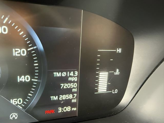 Used 2018 Volvo XC90 T5 Momentum w/ Convenience Package image 14