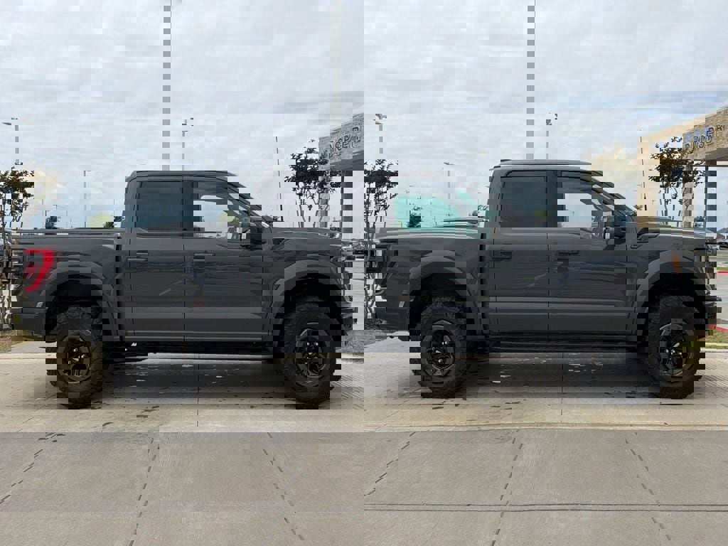 Used 2021 Ford F150 Raptor w/ Equipment Group 801A High AWD/4WD image 22