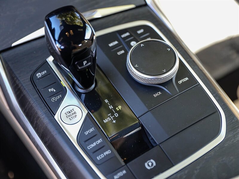 Used 2022 BMW 430i Coupe w/ Convenience Package RWD image 30