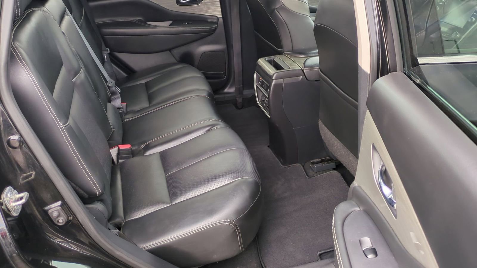 Used 2018 Nissan Murano Platinum image 18