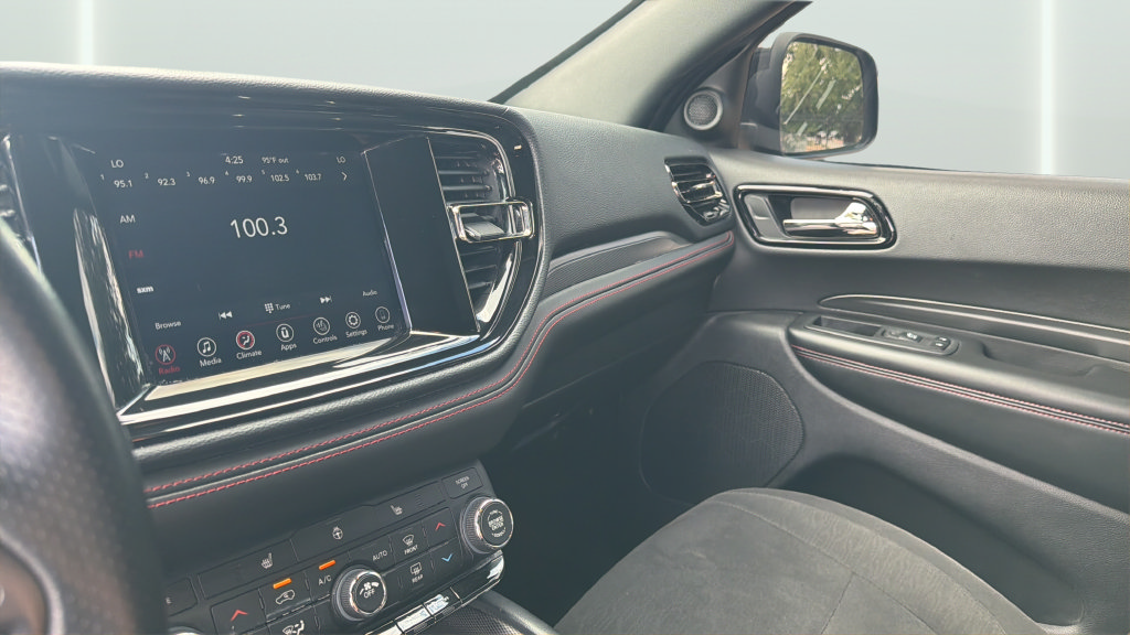 Used 2023 Dodge Durango GT AWD/4WD image 16