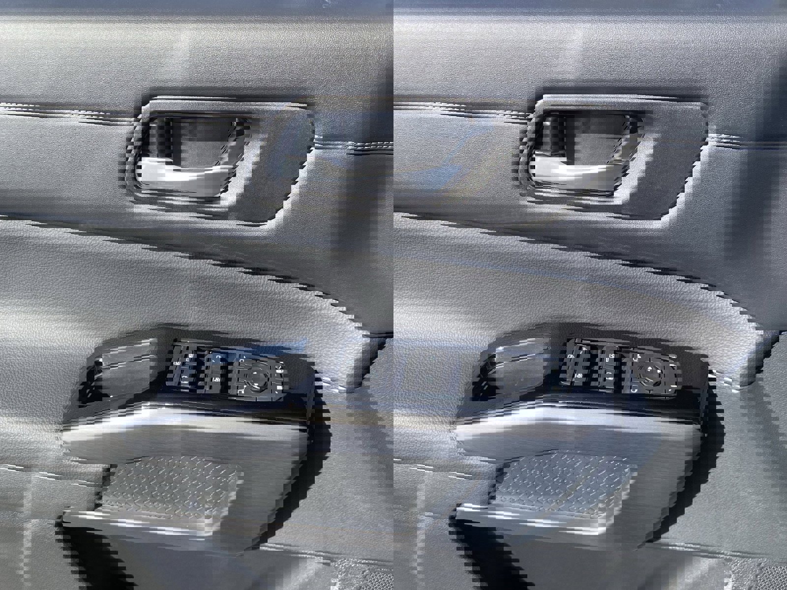 New 2026 Nissan Pathfinder SL image 23